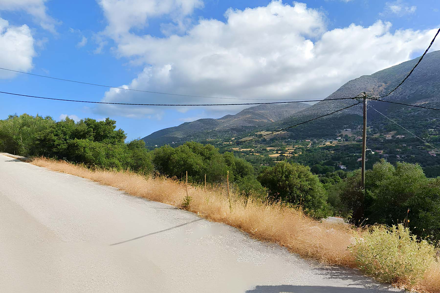 plot near utility networks in Loukata - property id 3373